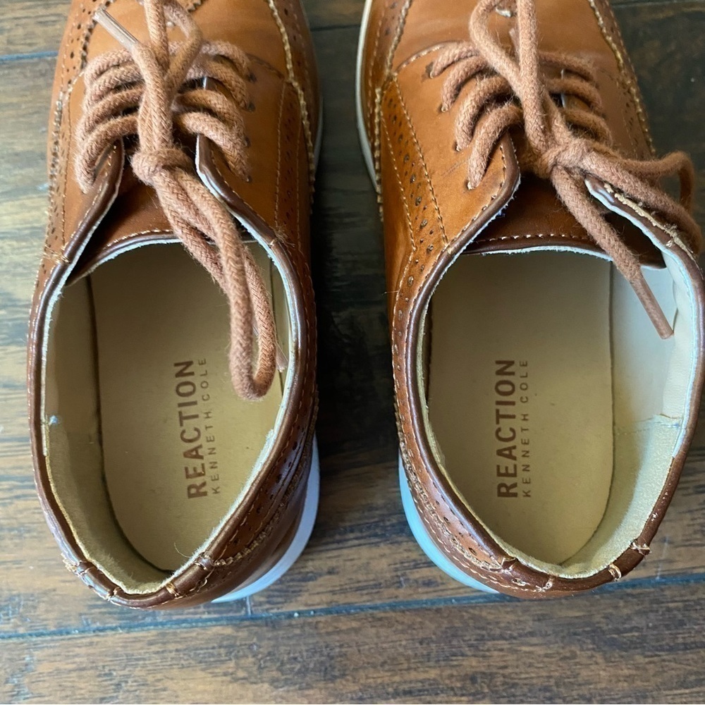 Kenneth Cole Reaction, Boys Dress Shoes - Picture 4 of 13